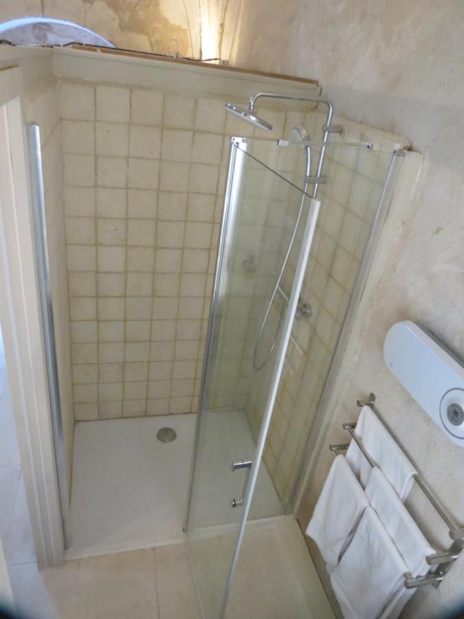 Le Chatelet Thilouze Exteriör bild