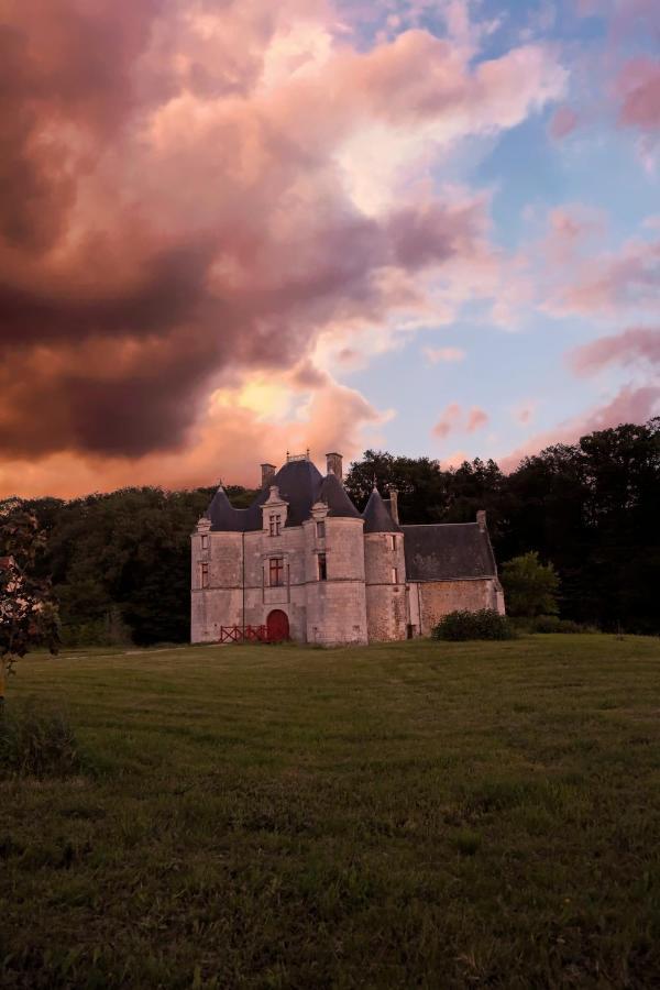 Le Chatelet Thilouze Exteriör bild