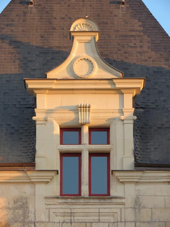 Le Chatelet Thilouze Exteriör bild