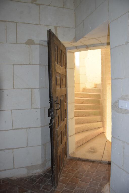 Le Chatelet Thilouze Exteriör bild