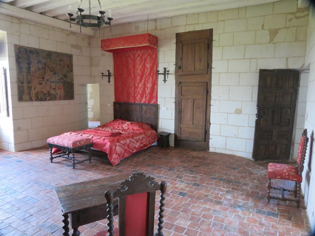 Le Chatelet Thilouze Rum bild